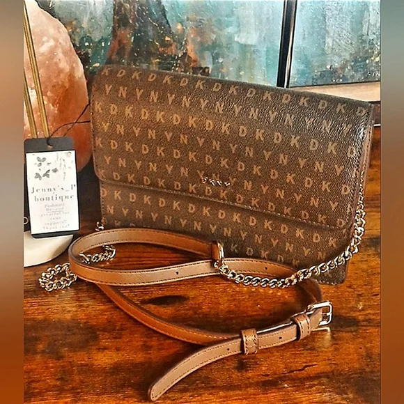 NEW!! DKNY Signature Logo Brown Bryant Flap Over Shoulder Bag/crossbody/ Clutch - Picture 3 of 17